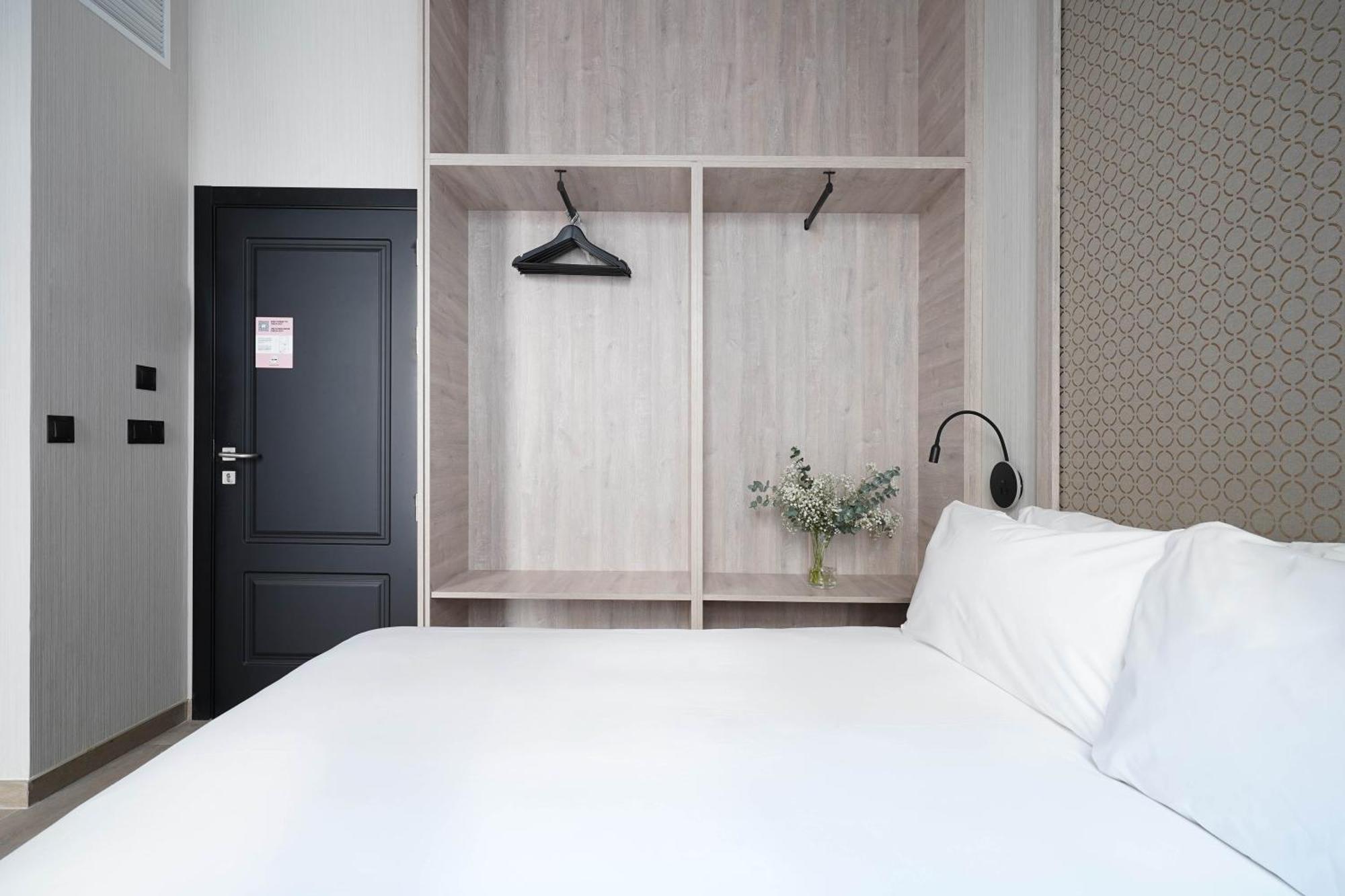 Numa Luna Aparthotel 4*