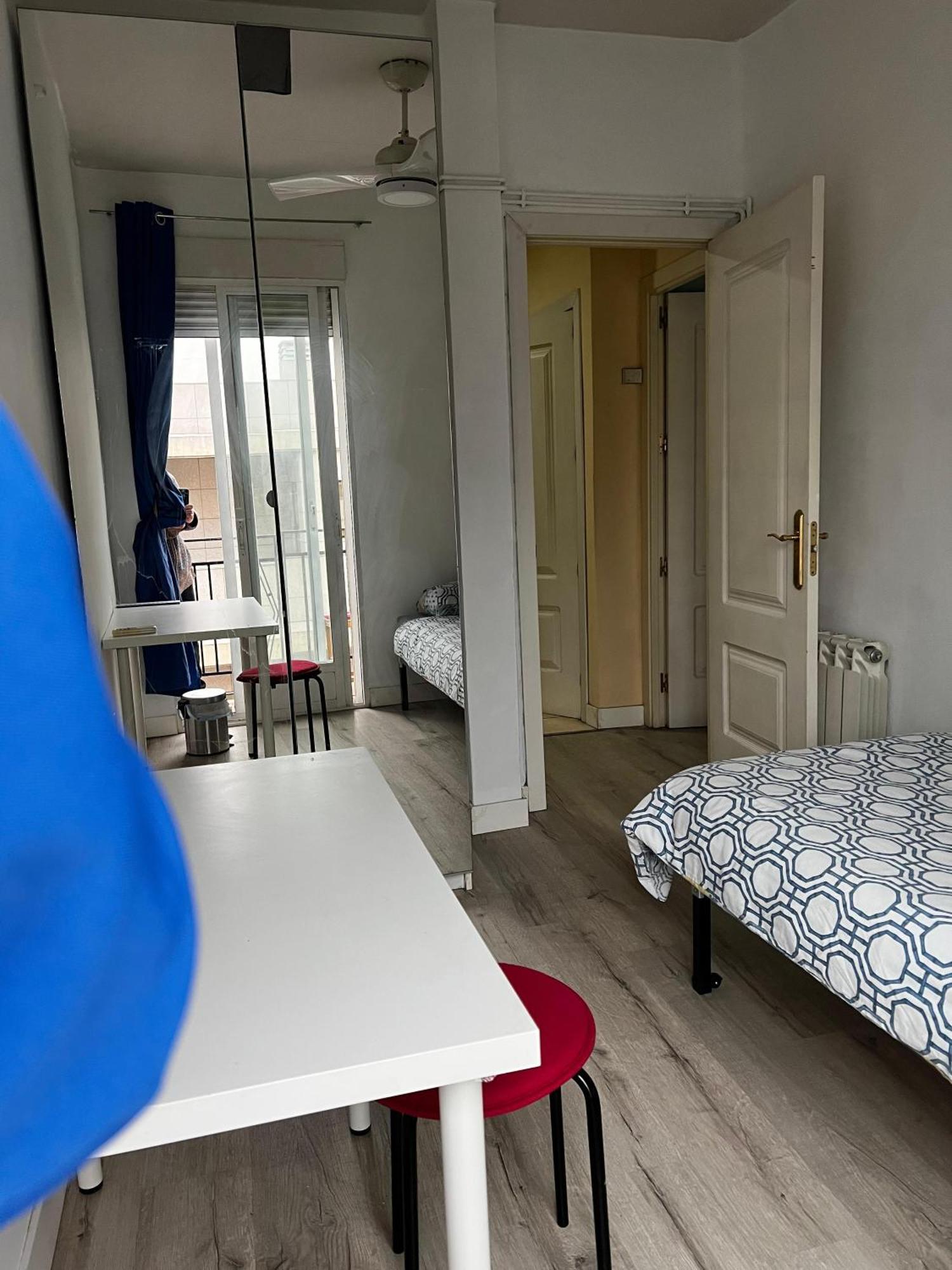 Luminosas Y Acogedoras Homestay Madrid