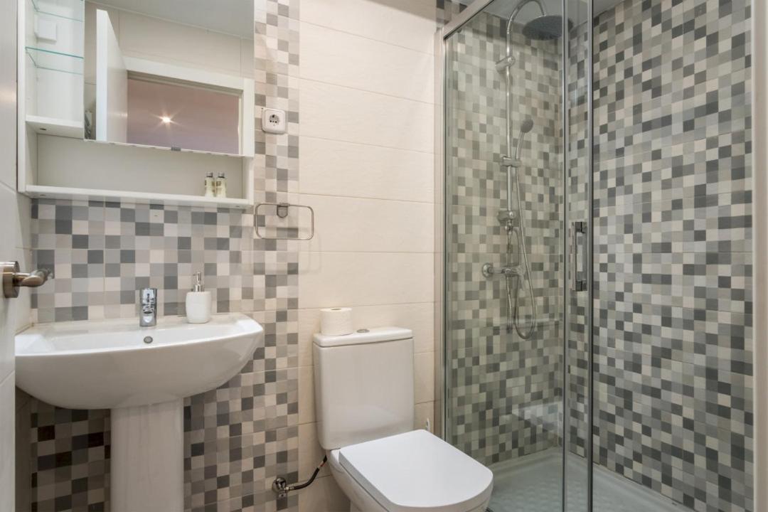 Apartment Modern- 1 Bd 1,5 Bth- Delicias Atocha