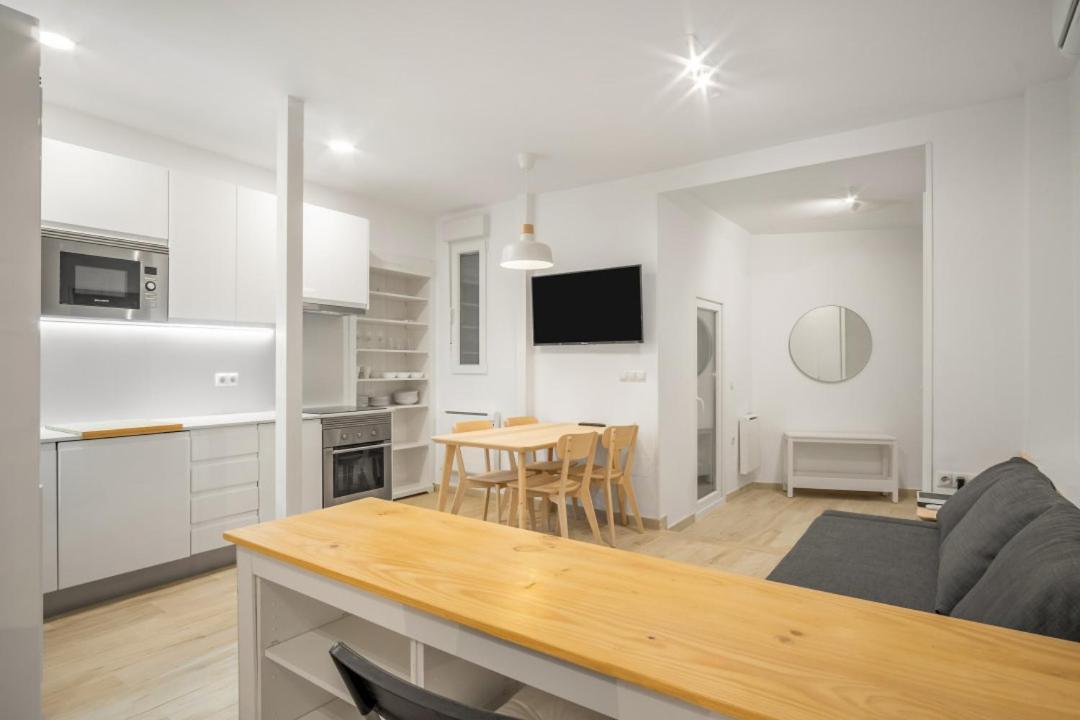 1 Bedrooms 1 Bathroom Furnished - La Latina - Modern - Mintystay Madrid