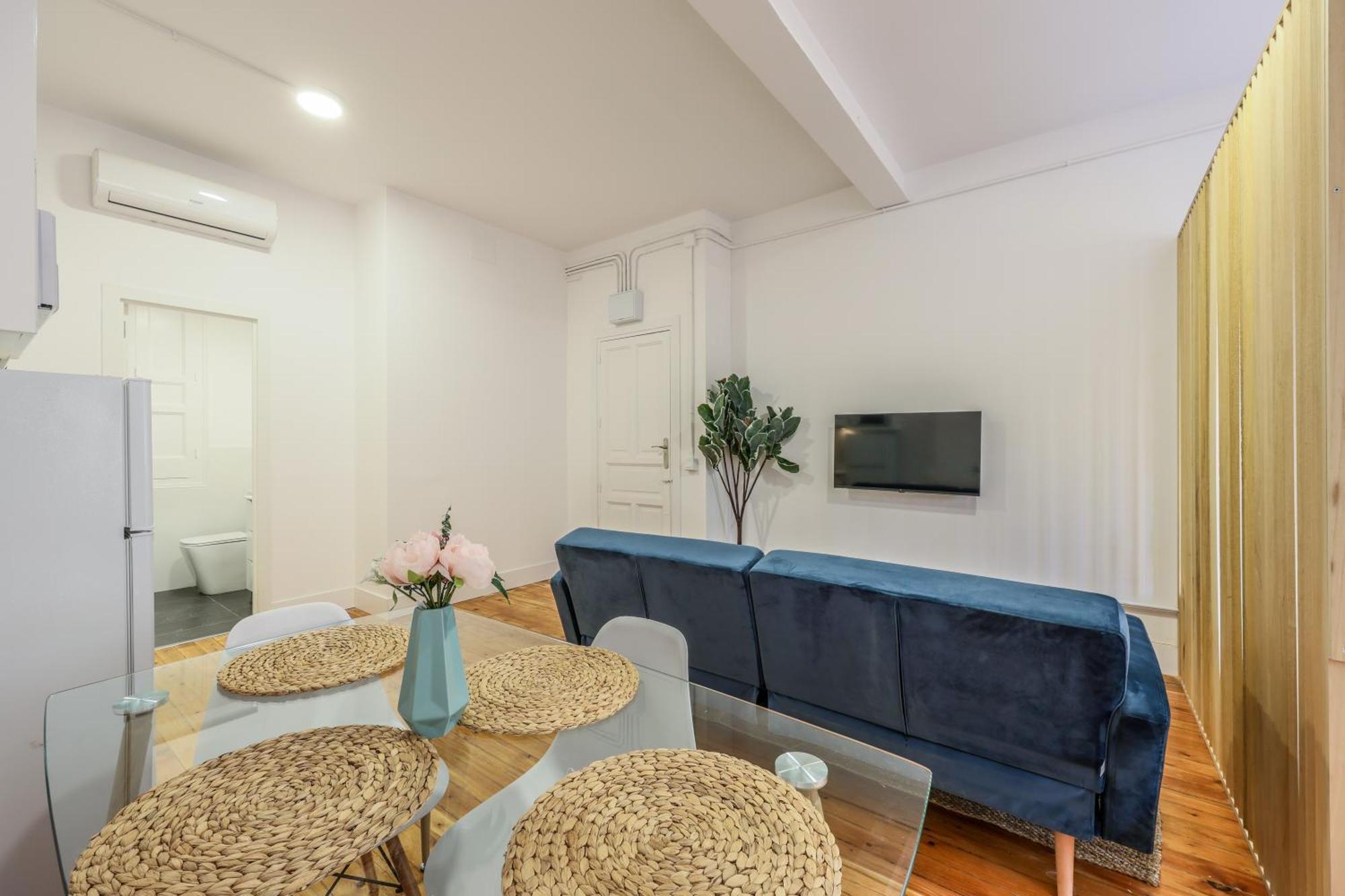 Victoria Apartment