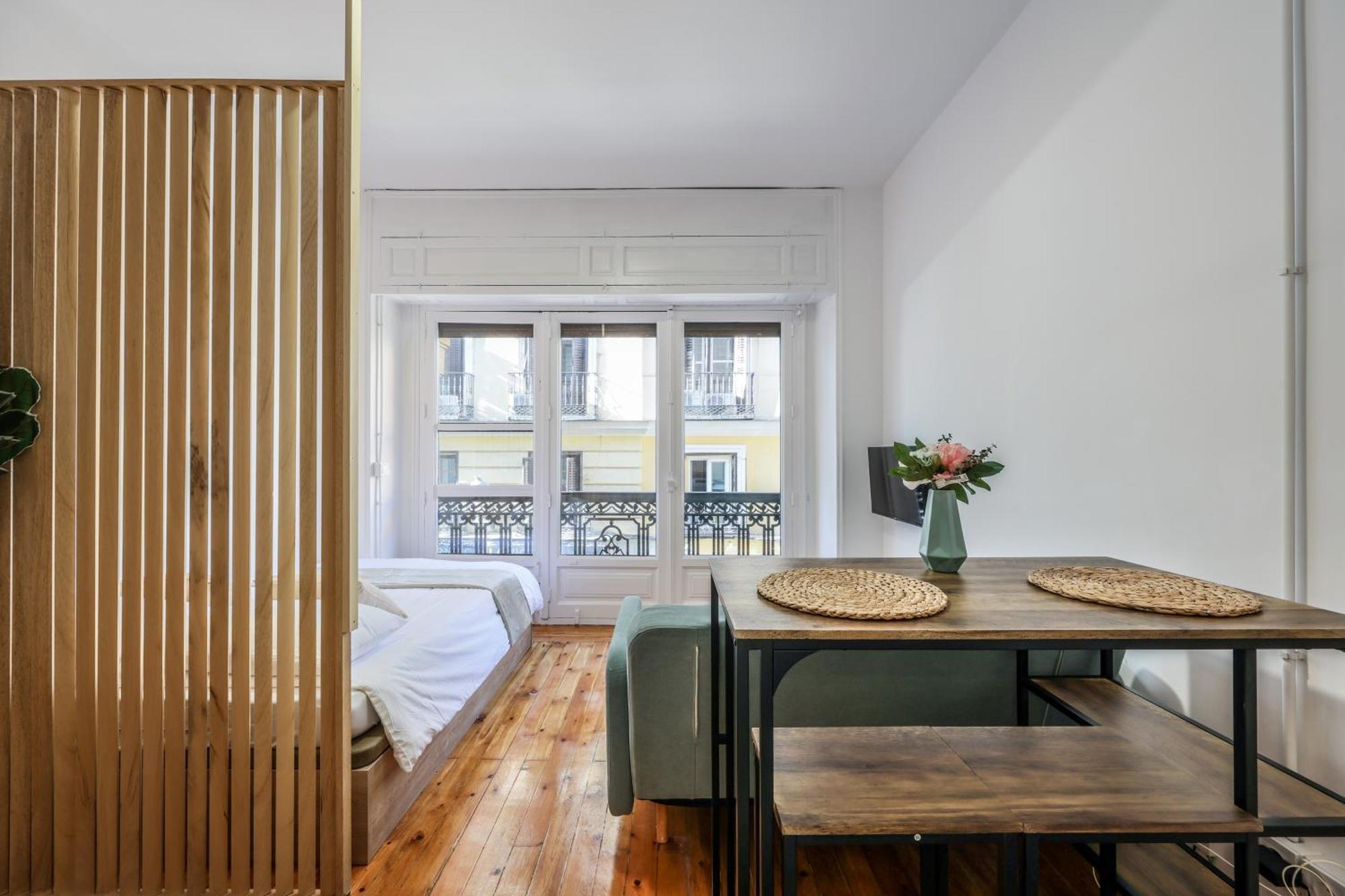 Victoria Apartment *