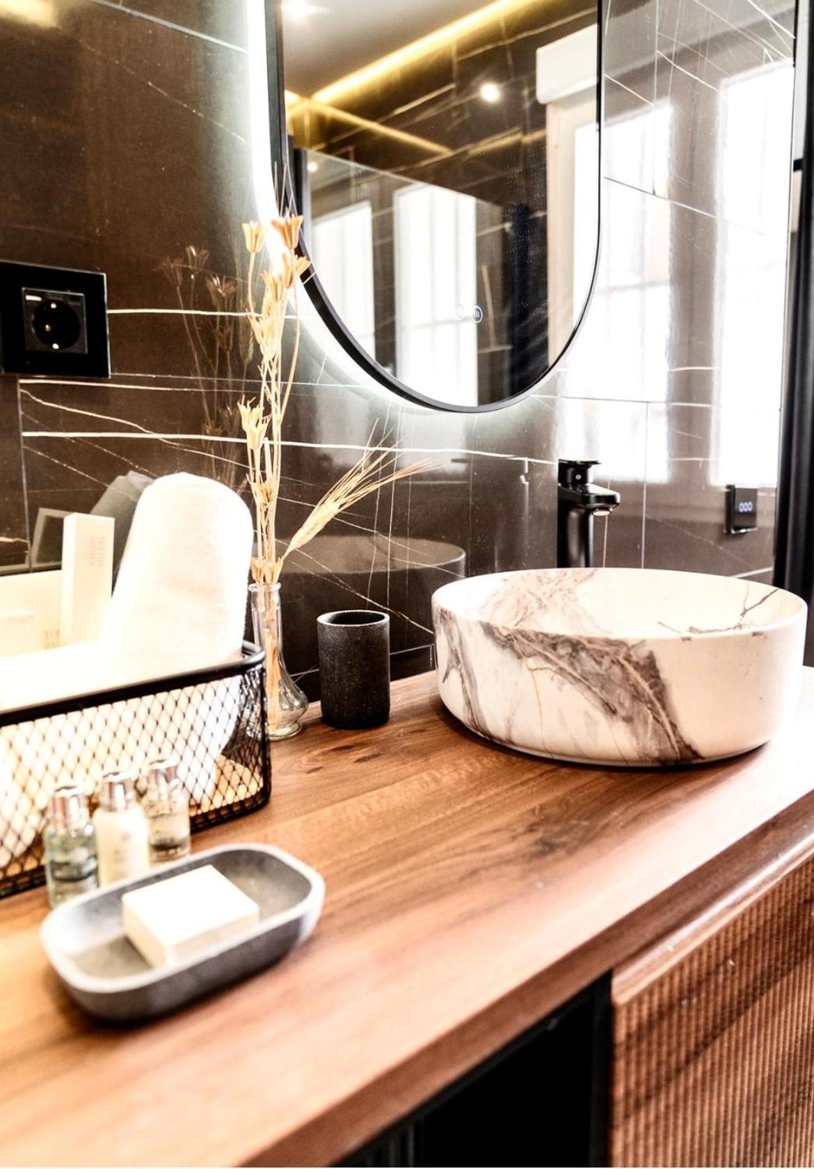 Apartment Luxury And Elegant Madrid