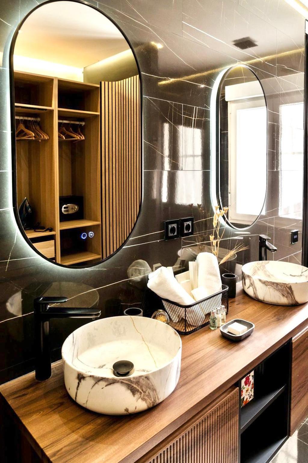 Luxury And Elegant Madrid