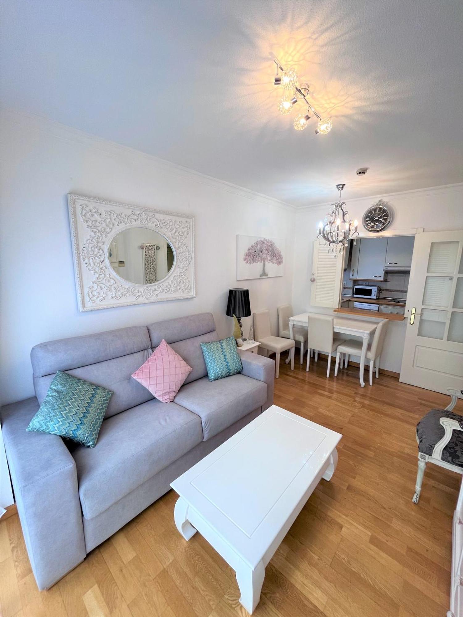 Campezo Airport Apartamento Madrid