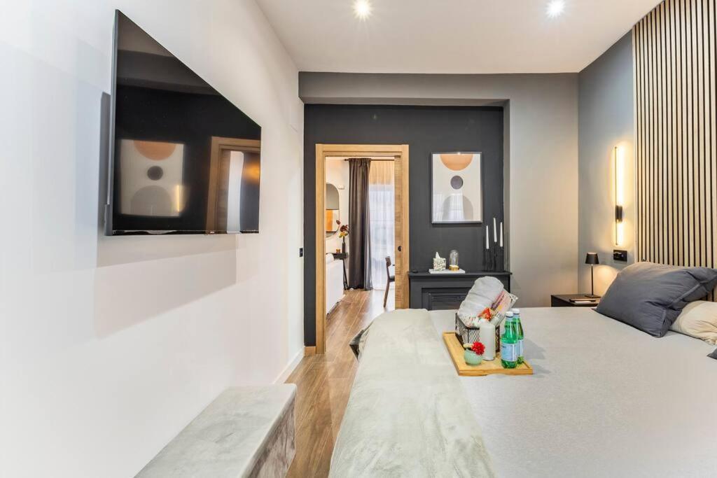 Apartment Luxury And Elegant Madrid