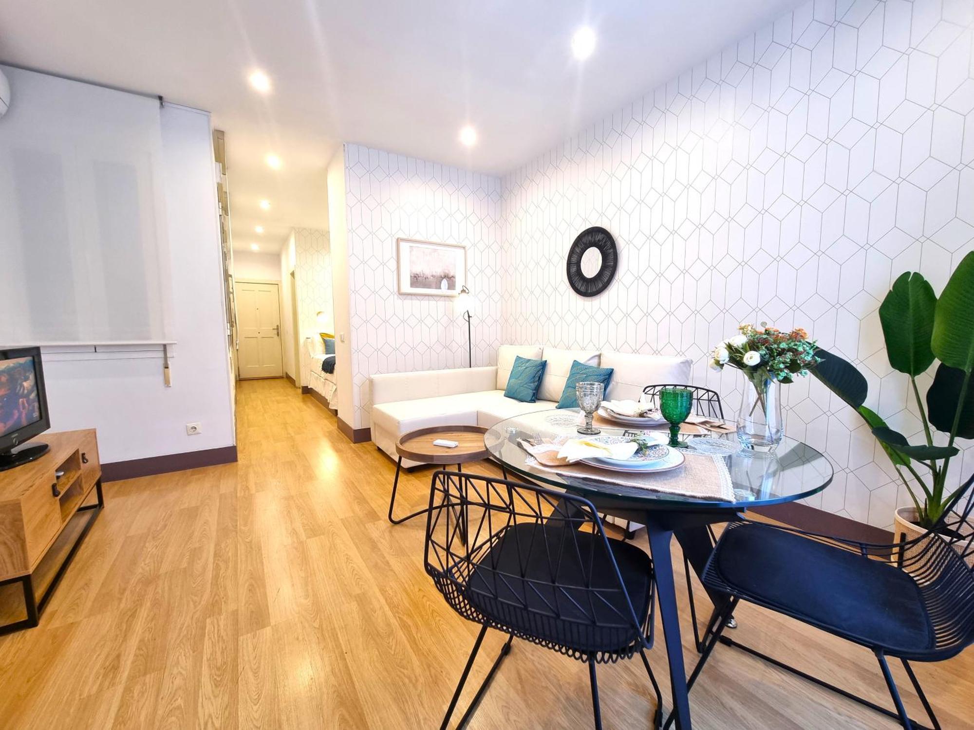Molina - La Latina Apartment *