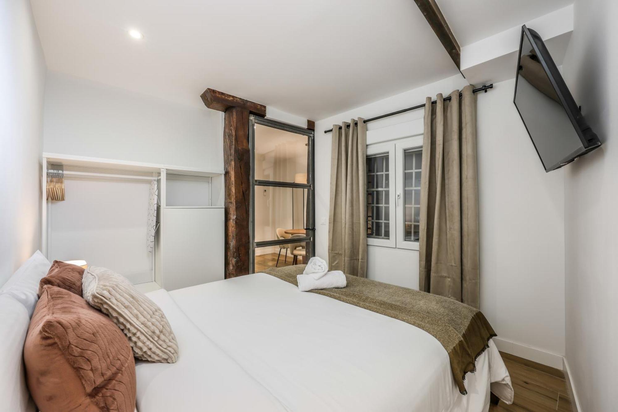 Encantador Plaza Del Callao, Mid Term Apartment Madrid