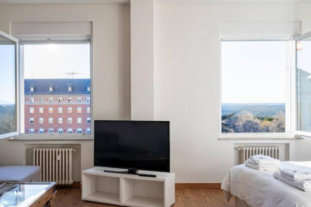 Executive Bright Y Apartamento Madri
