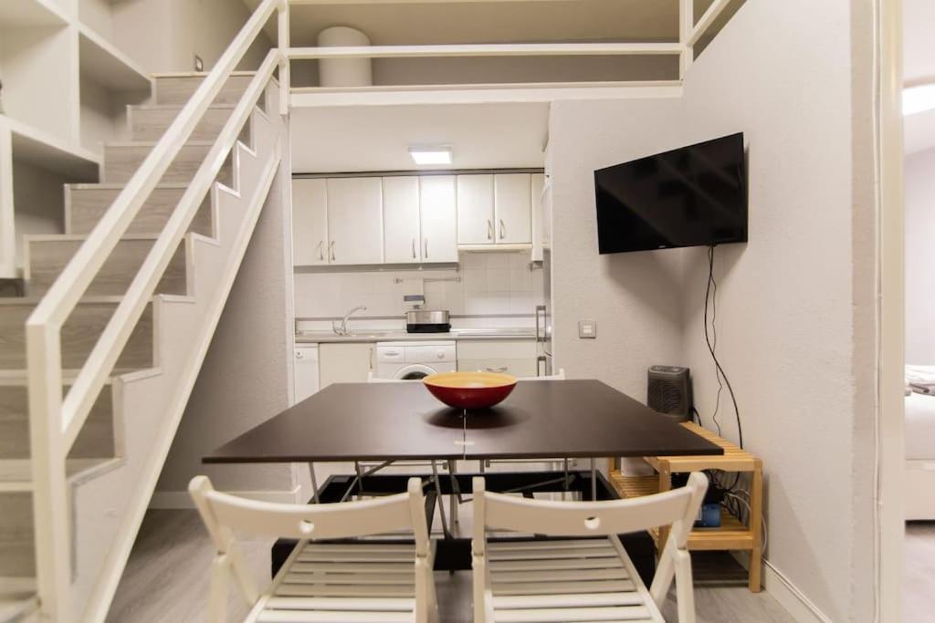 Cozy In The Heart Of Madrid.m31 Apartment