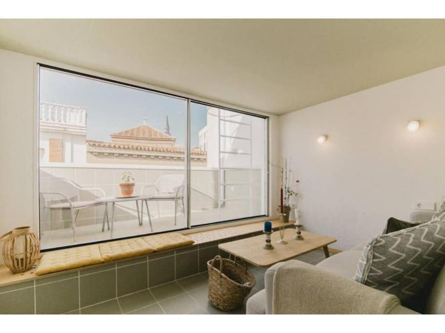 Skyline Penthouse In The Heart Of Tet Apartment *