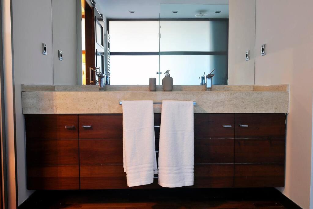 Suite-estudio En El Centro Colon * Madrid