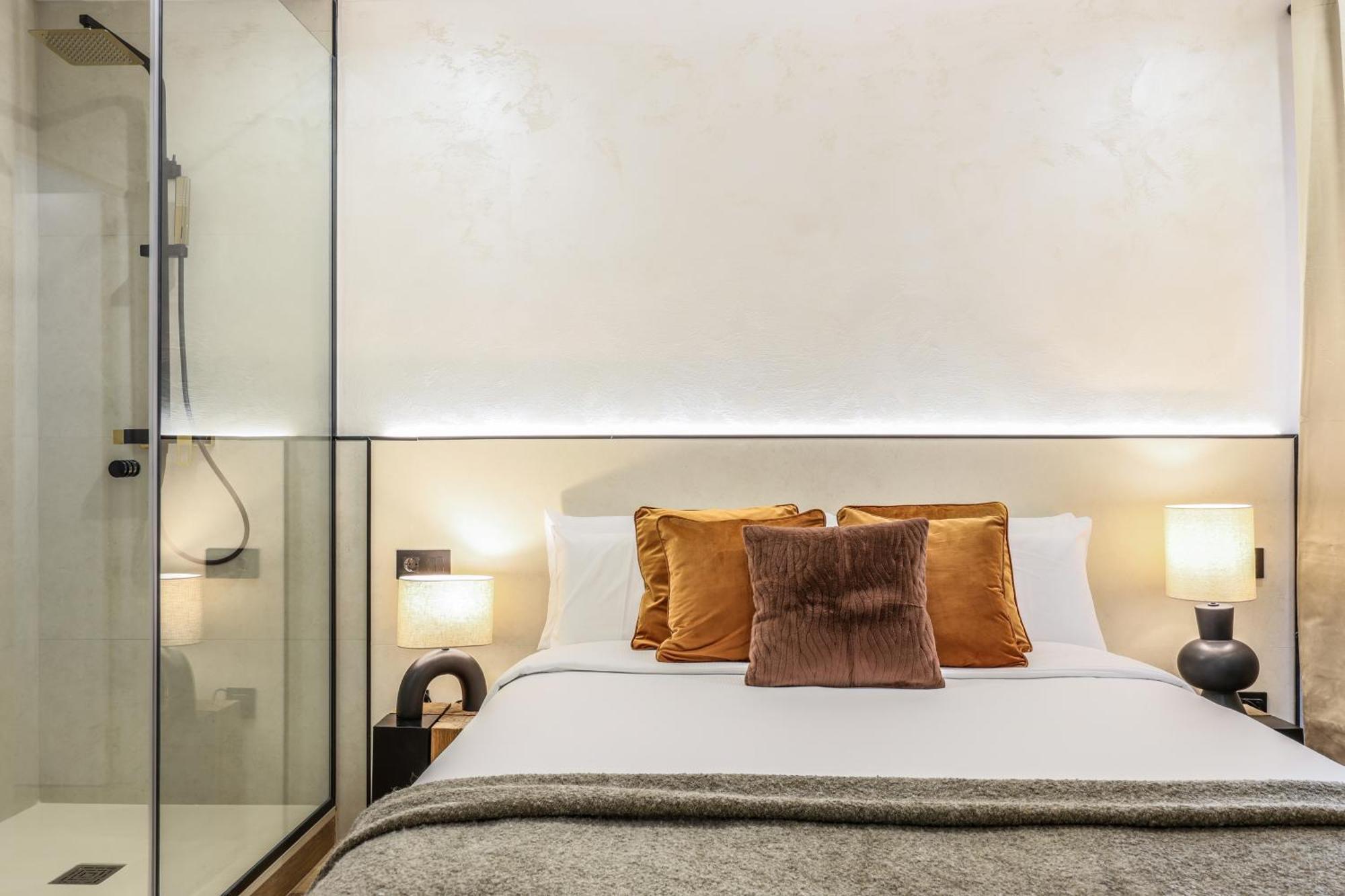 Estudio Funcional Plaza Del Callao, Mid Term Apartment