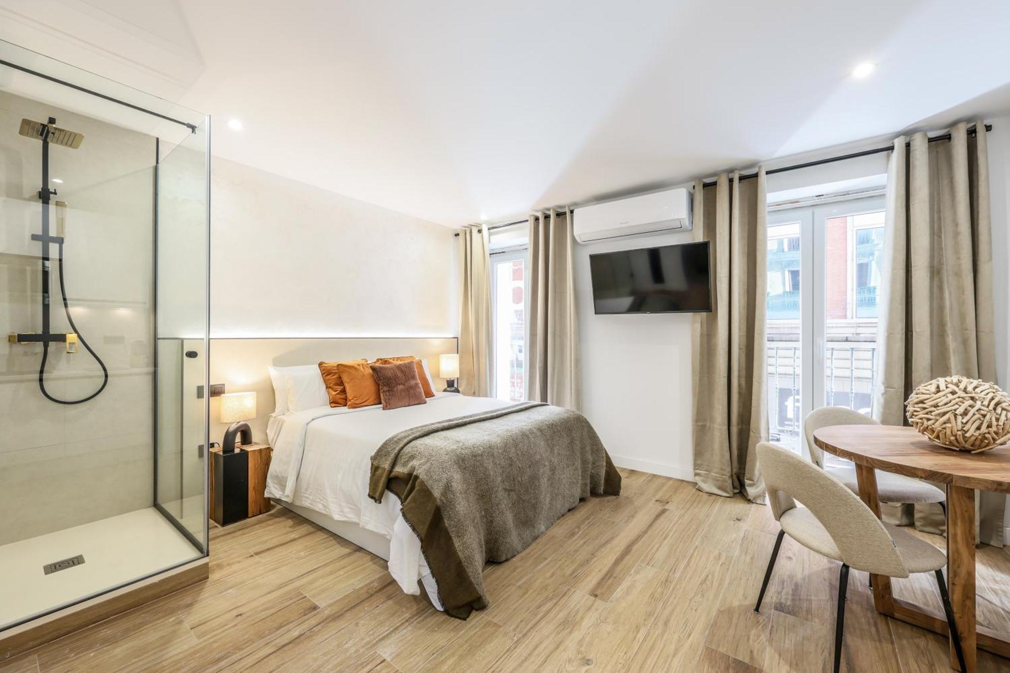 Estudio Funcional Plaza Del Callao, Mid Term Apartment Madrid