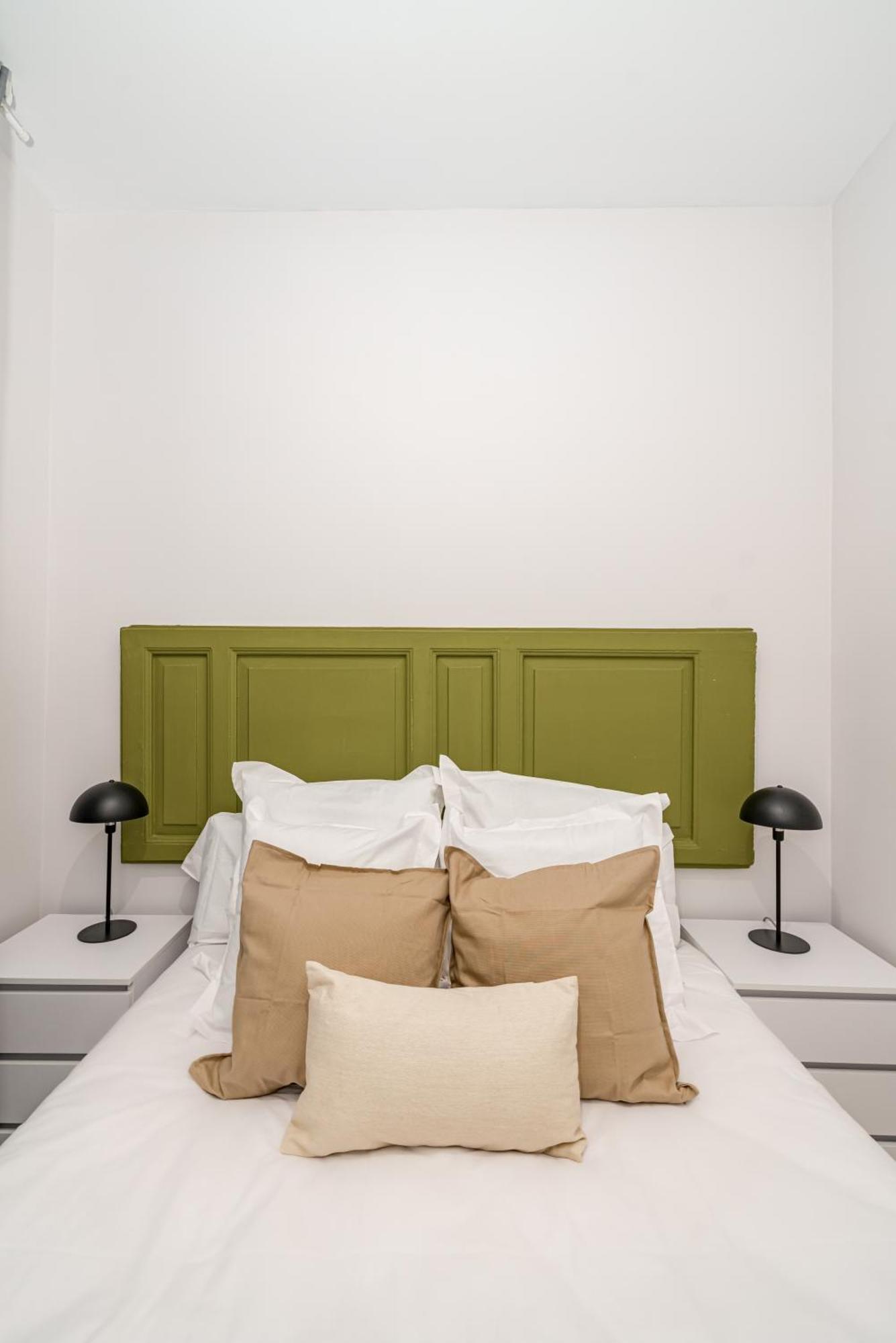 Lalatina Ii Calle Almendro 3br 2bh Apartamento Madri