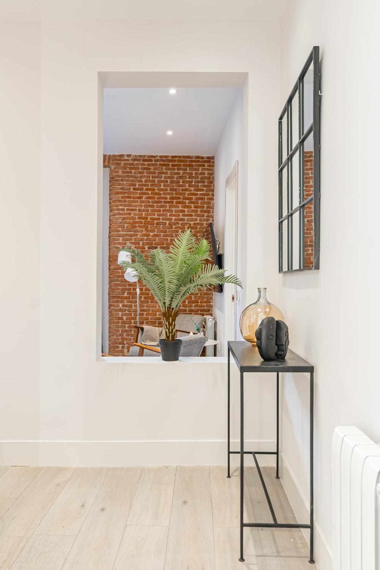 Lalatina Ii Calle Almendro 3br 2bh Apartamento Madri