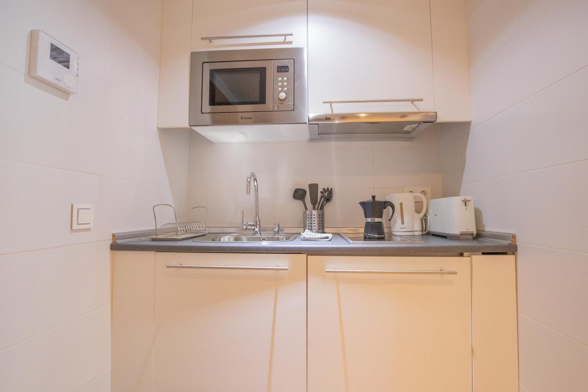Apartamento Edificio Leganitos Xv Madri