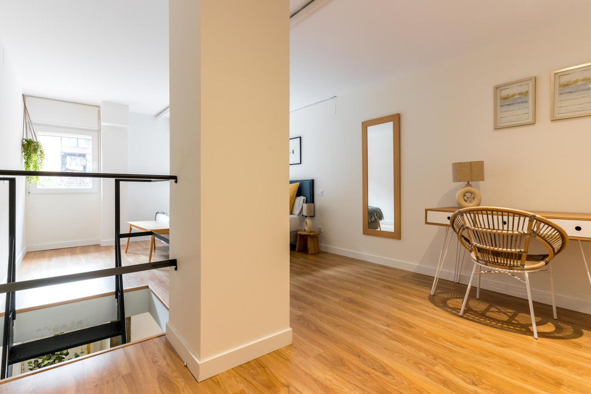 Stylish Duplex - 1 Bd 1bth- Plaza Castilla * Madrid