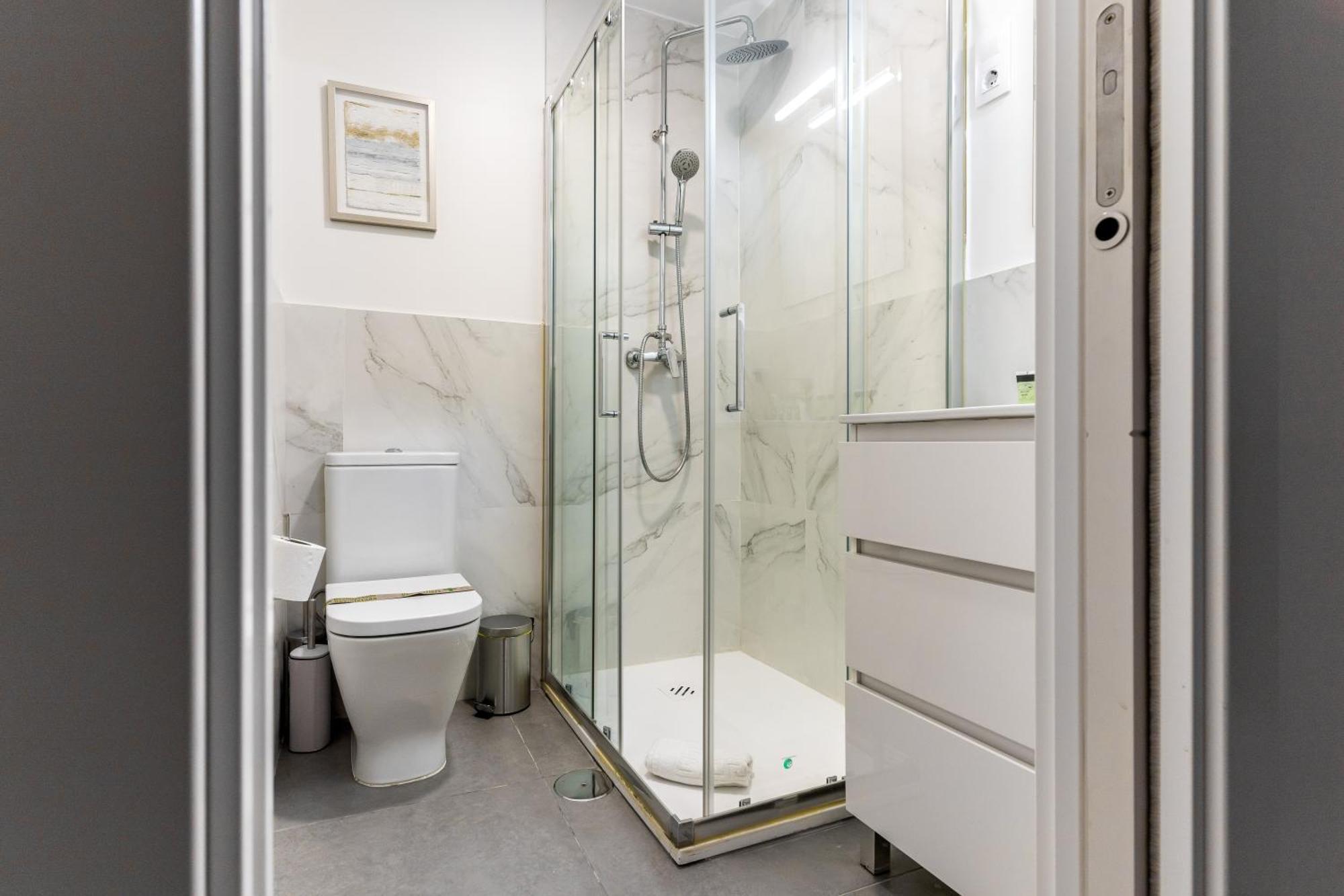 Apartment Stylish Duplex - 1 Bd 1bth- Plaza Castilla