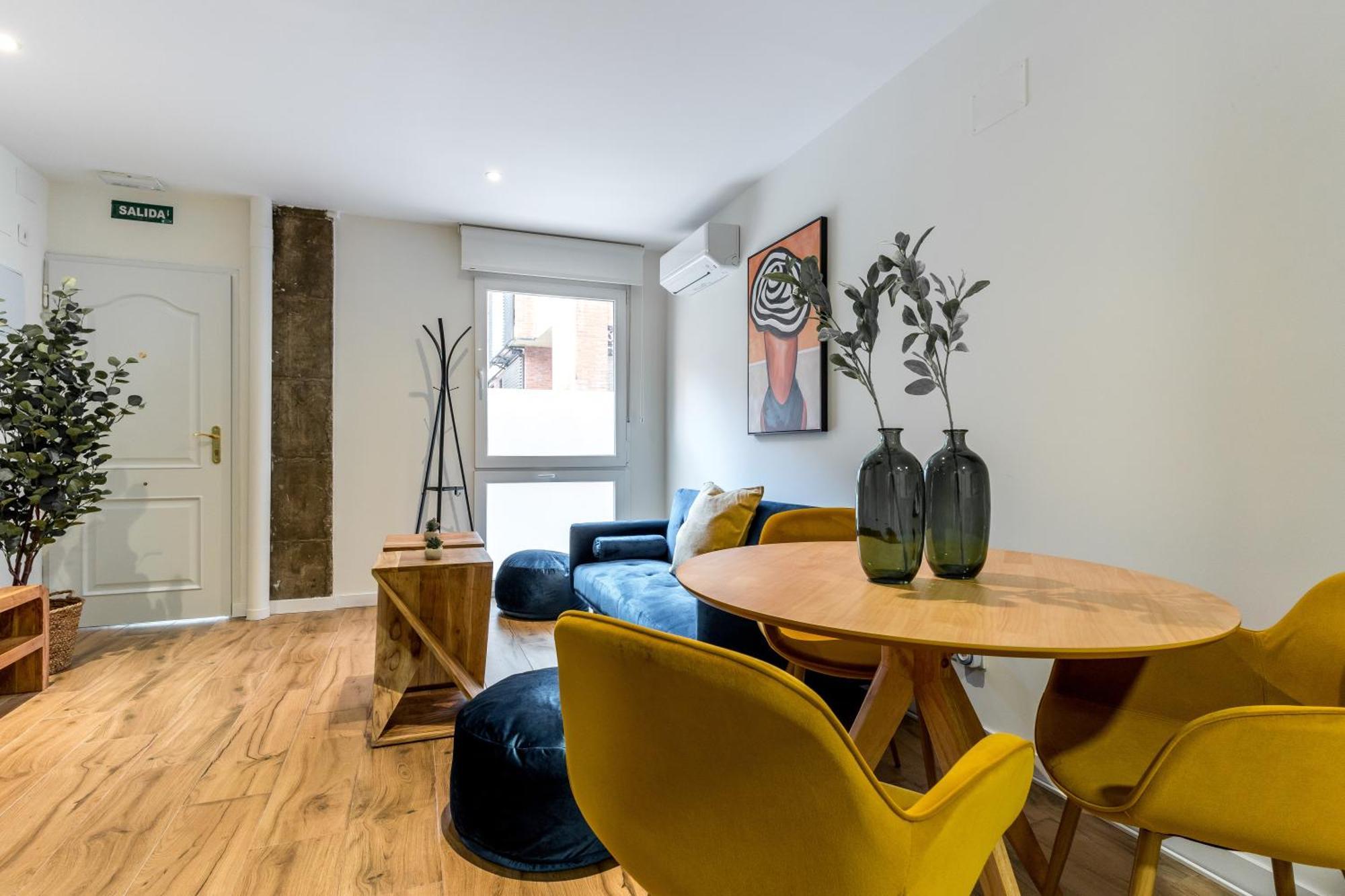 Apartment Stylish Duplex - 1 Bd 1bth- Plaza Castilla *