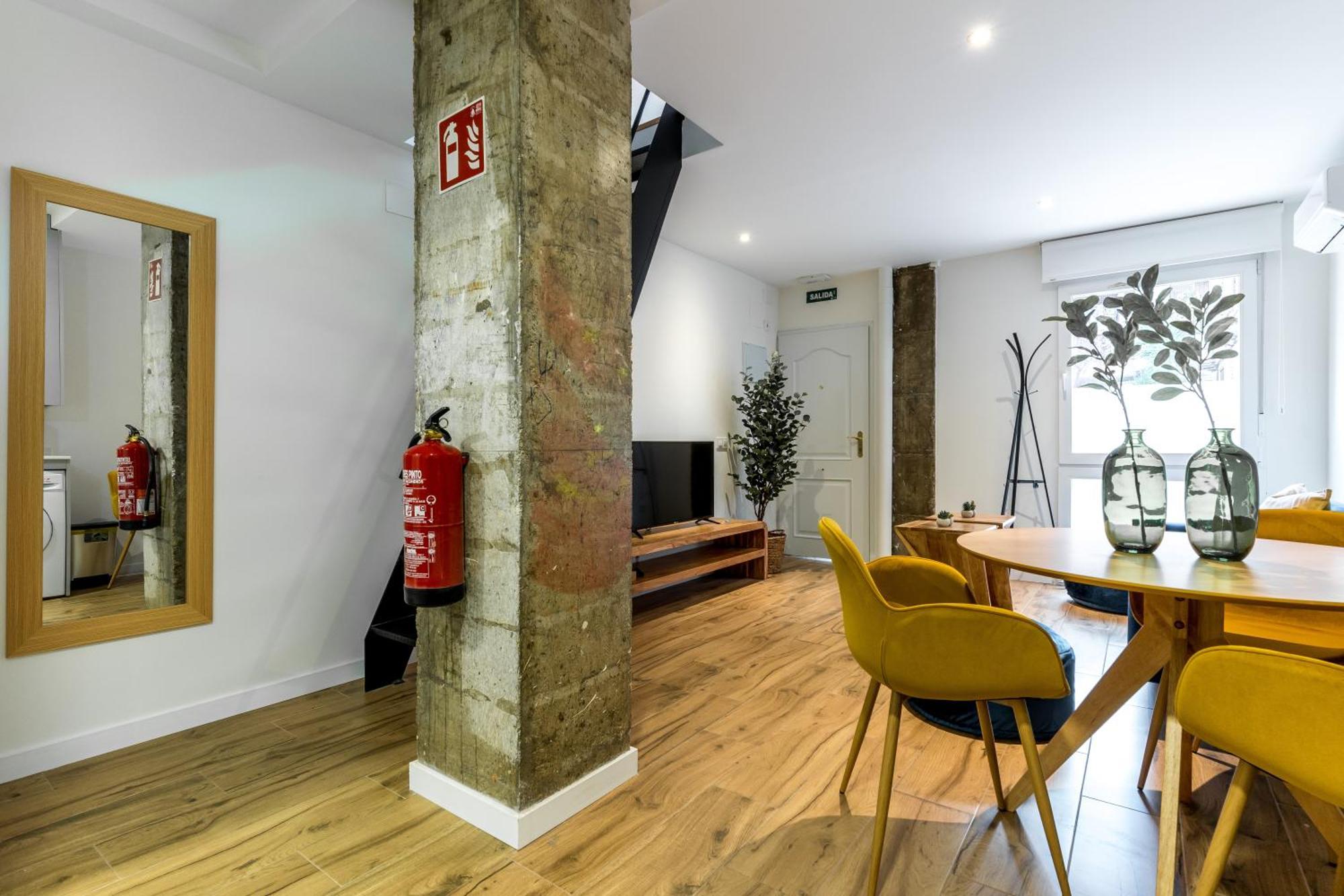Stylish Duplex - 1 Bd 1bth- Plaza Castilla Apartment Madrid
