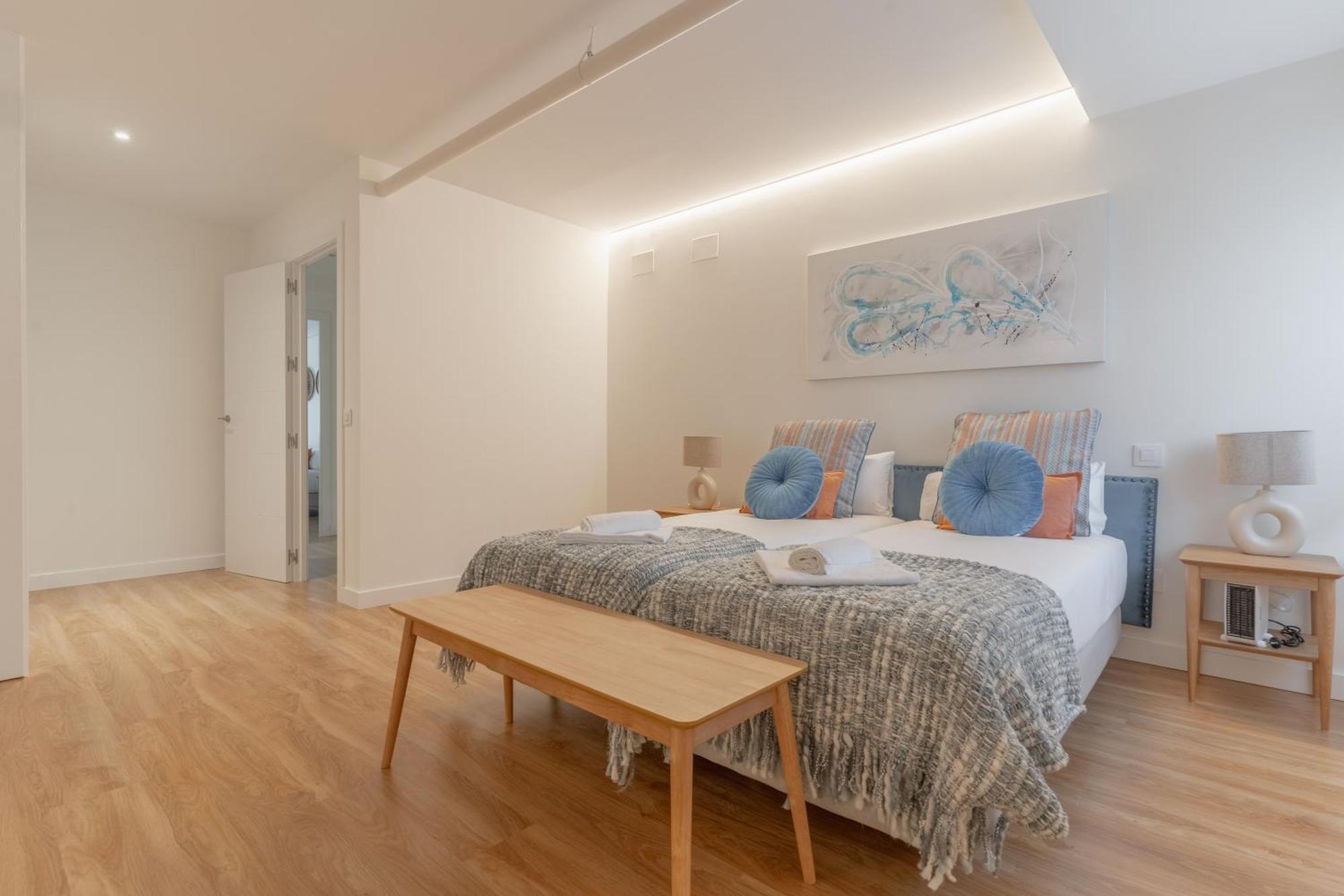 Apartamento Large With Terrace- 2bd 1,5bth- Plaza Castilla Madrid