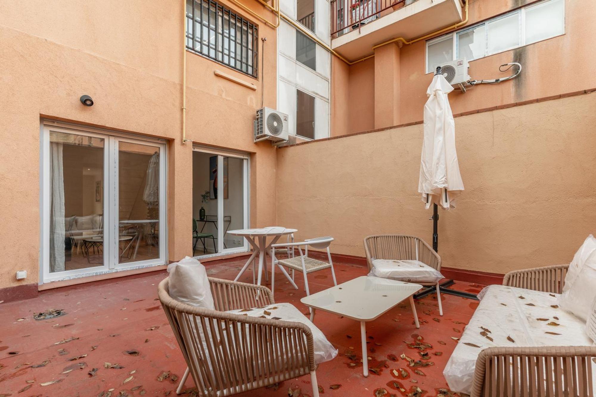 Large With Terrace- 2bd 1,5bth- Plaza Castilla Apartamento *