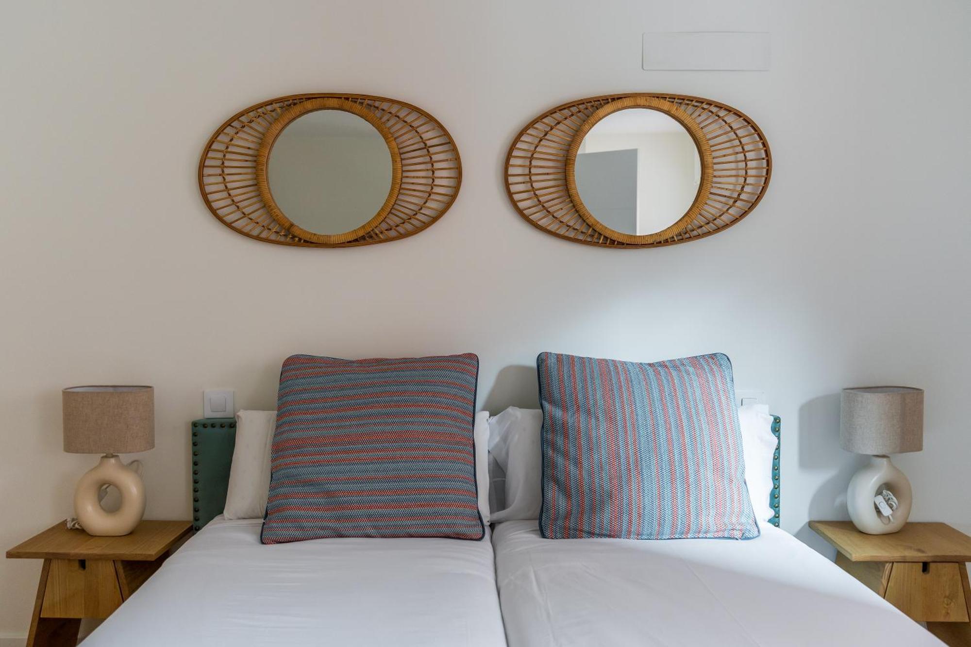 Cozy Apartment- 1bd 1bth- Plaza Castilla Apartment *