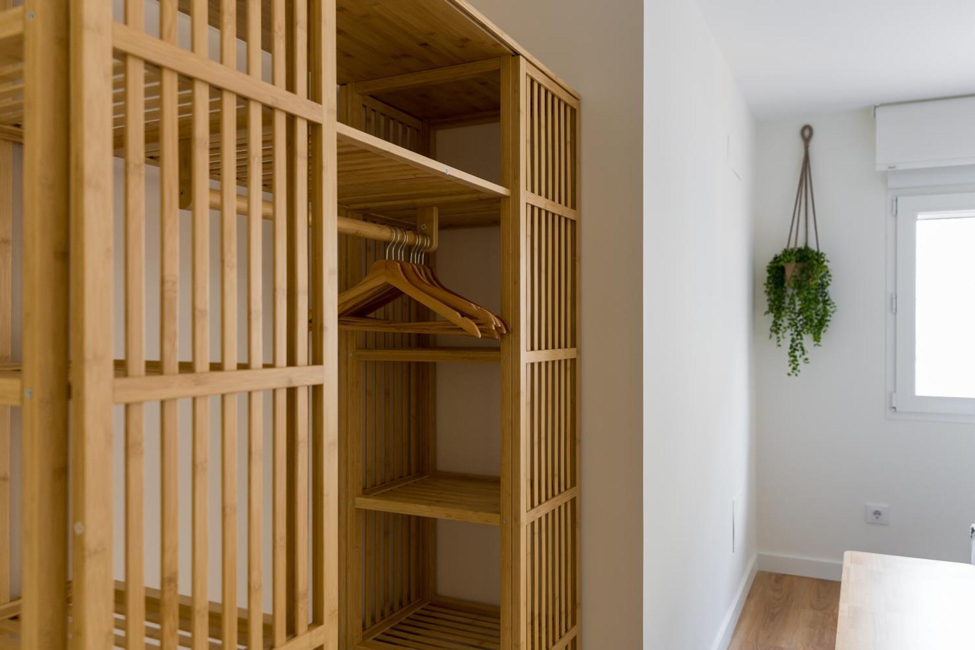 Modern And Wide- 3bd 2,5 Bth- Plaza Castilla * Madrid