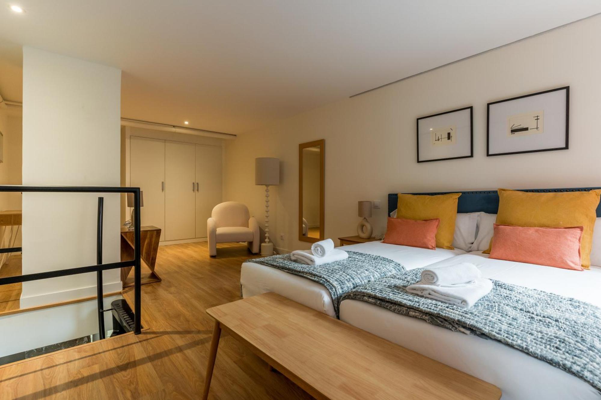 Bright And Cozy- 1d 1b- Plaza Castilla Apartment