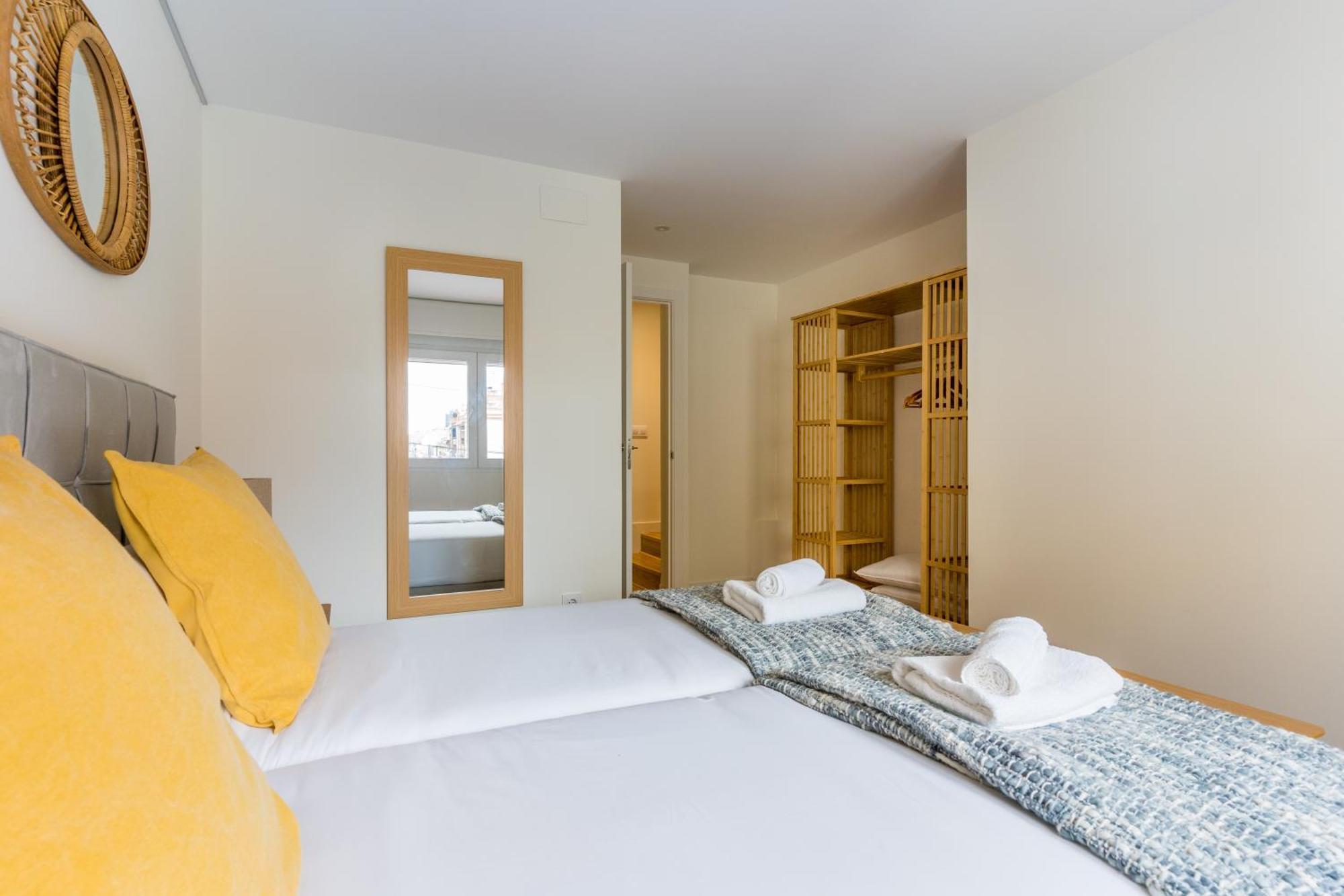 Modern And Wide- 3bd 2,5 Bth- Plaza Castilla Apartment Madrid