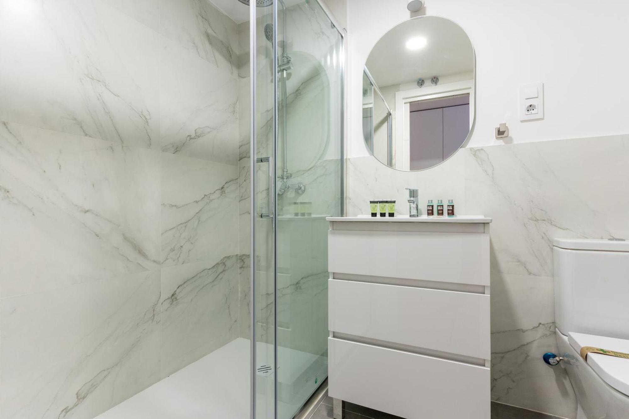 Apartment Modern And Wide- 3bd 2,5 Bth- Plaza Castilla