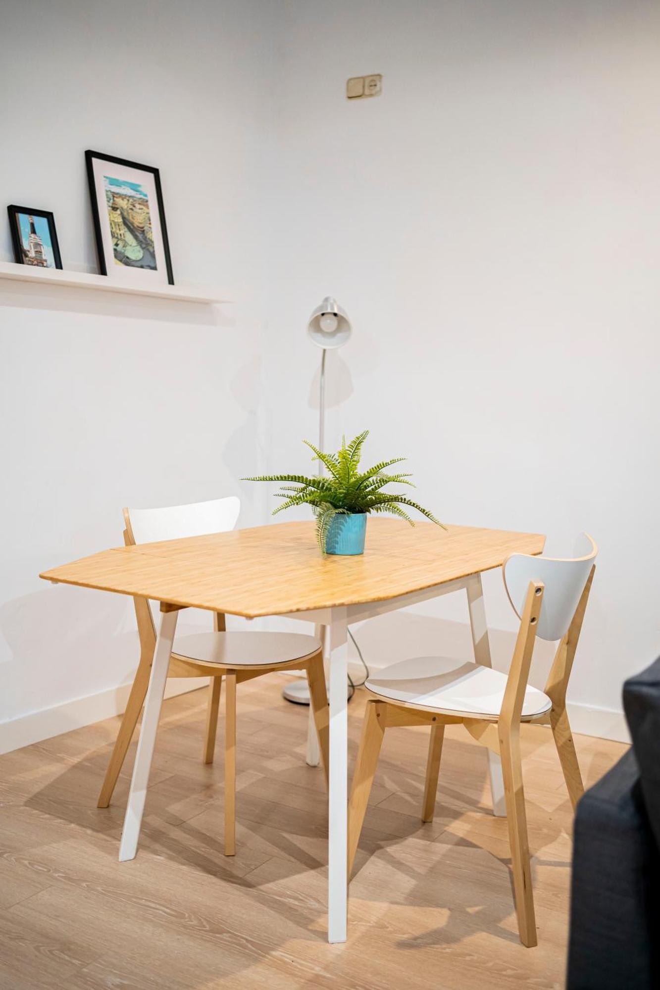 Apartment Homelike Letras *