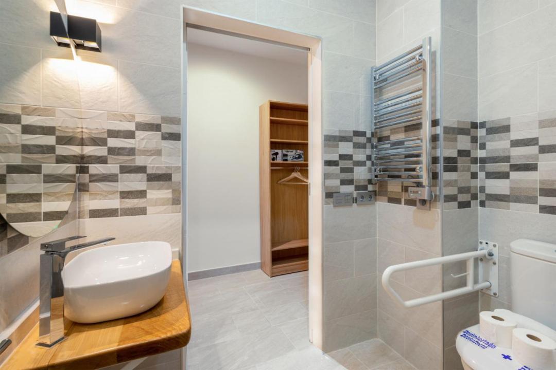 Apartment 1 Bedroom 1 Bathroom Furnished - Justicia - Modern - Mintystay *