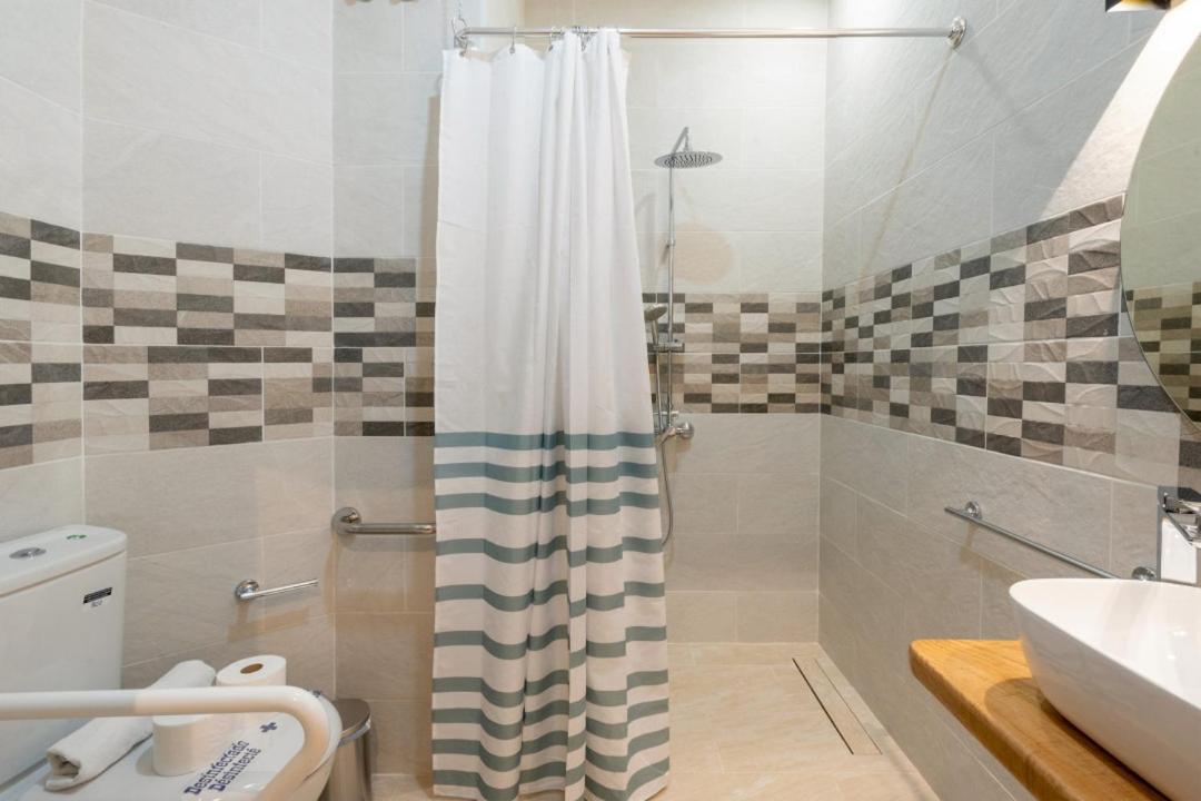 1 Bedroom 1 Bathroom Furnished - Justicia - Modern - Mintystay Apartment