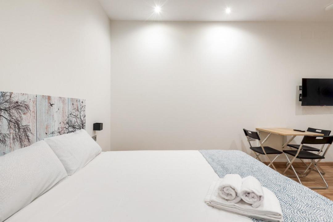 1 Bedroom 1 Bathroom Furnished - Justicia - Modern - Mintystay Apartment Madrid