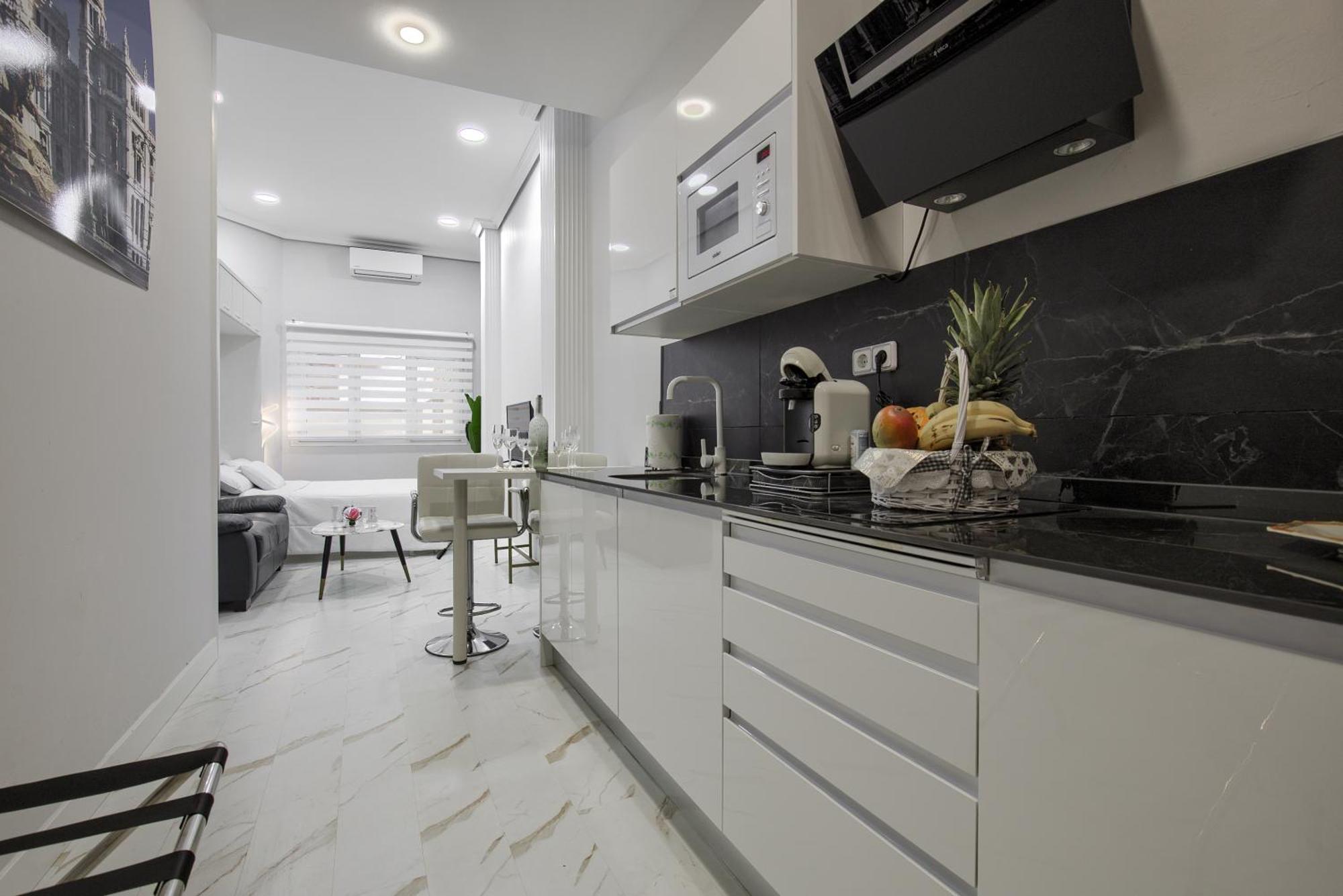 Lovely In Gran Via Apartment