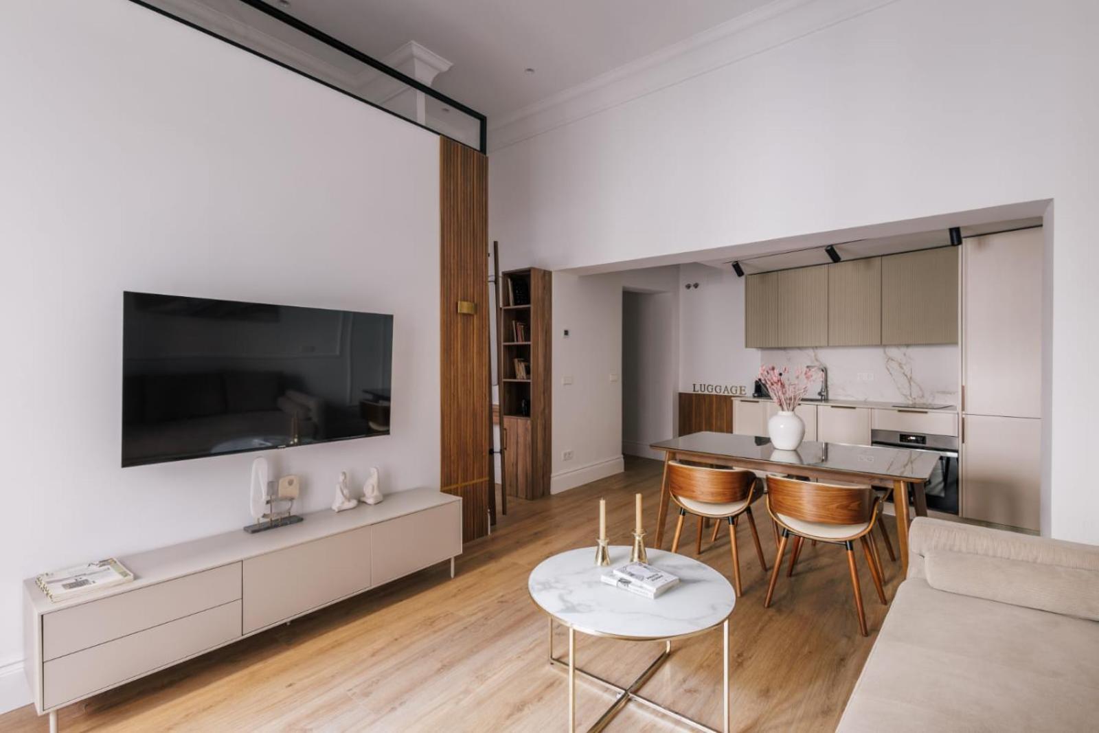 Stunning Near Gran Via Metro Apartamento *