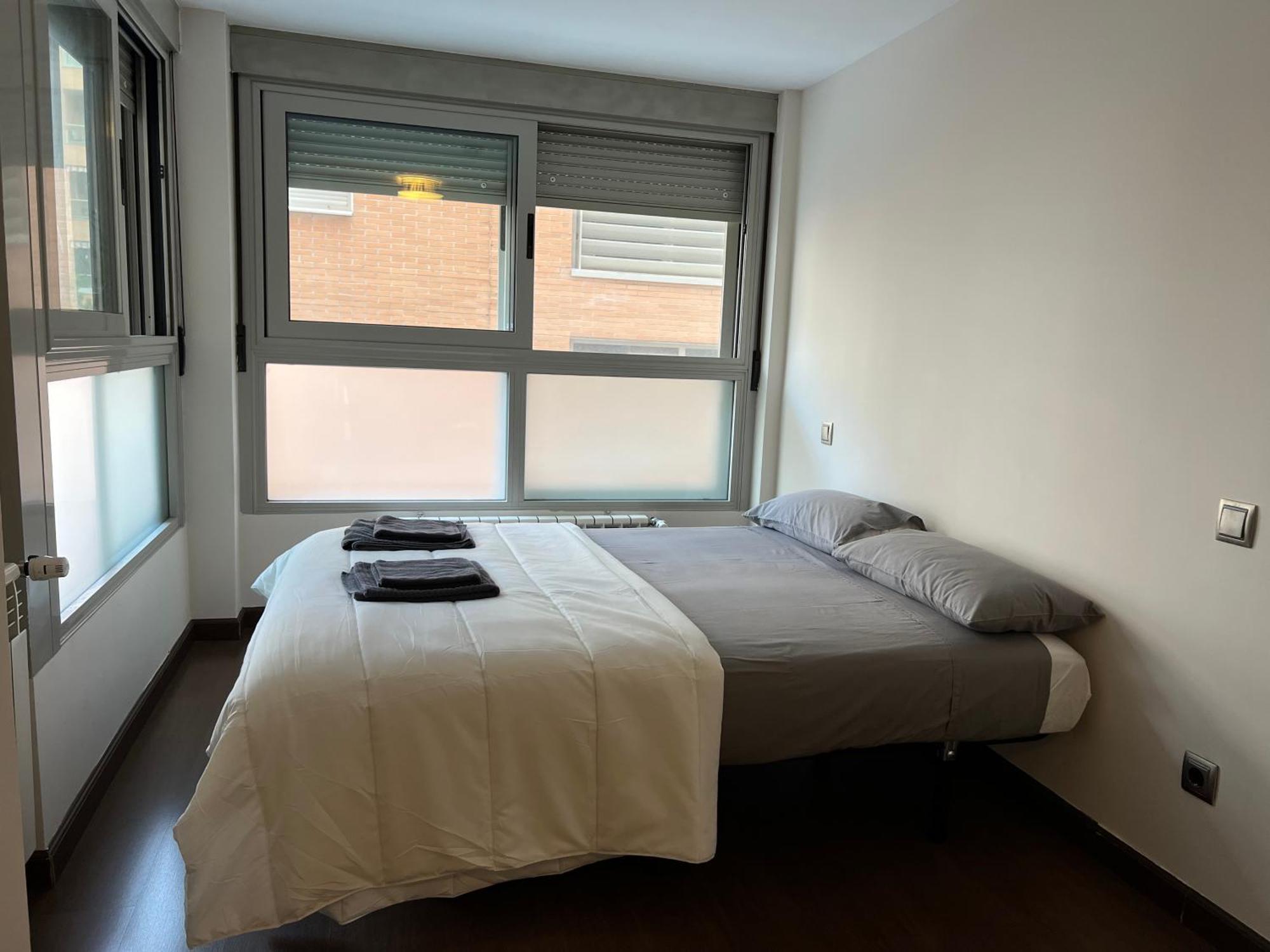 Apartamento Impresionante De 4 3 Banos Y 2 Plazas De Garaje