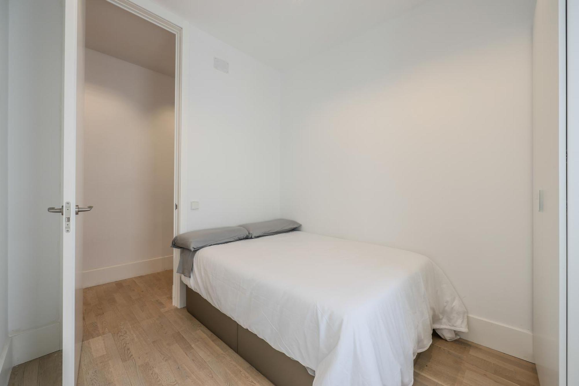 En El Corazon De Madrid, Casa Moderna Apartment *