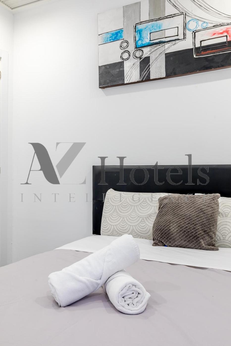 Ayz Ulises - Auto Check-in Guest house Madrid