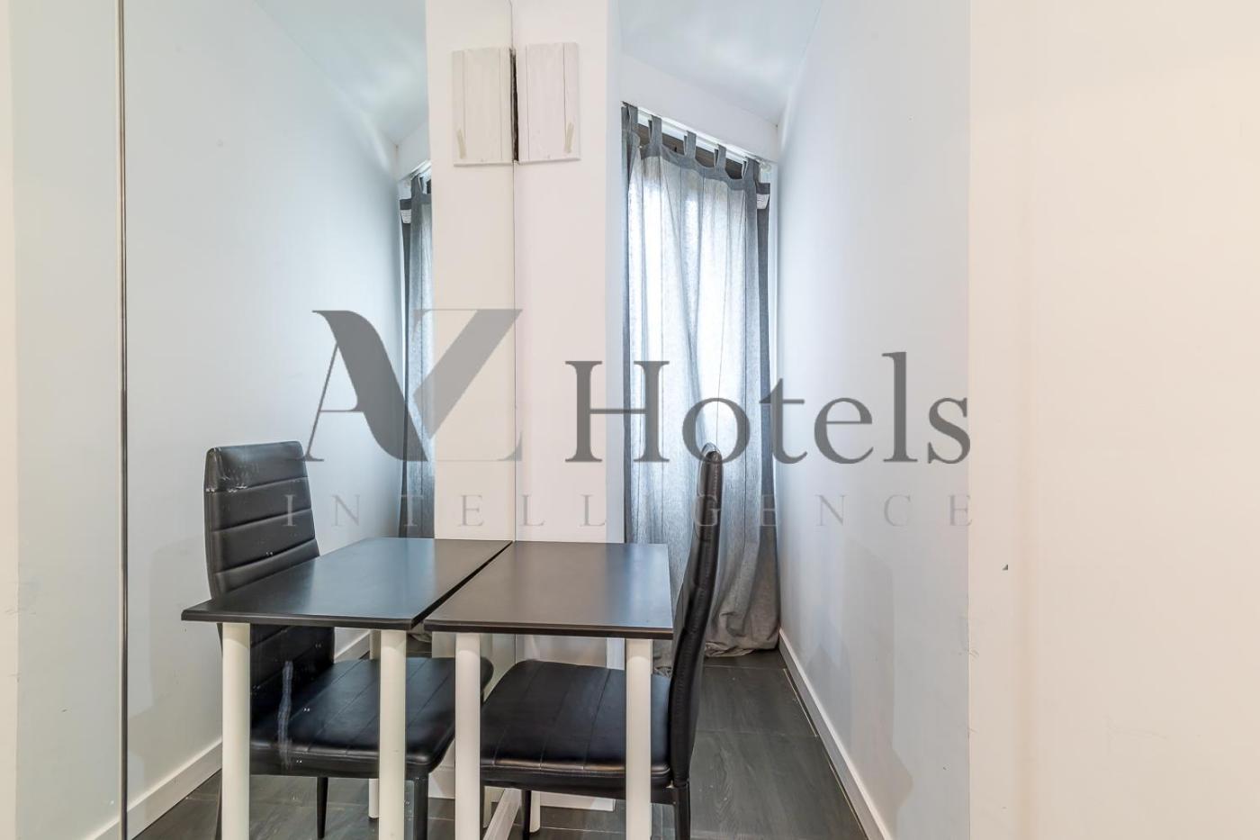 Guest house Ayz Ulises - Auto Check-in Madrid