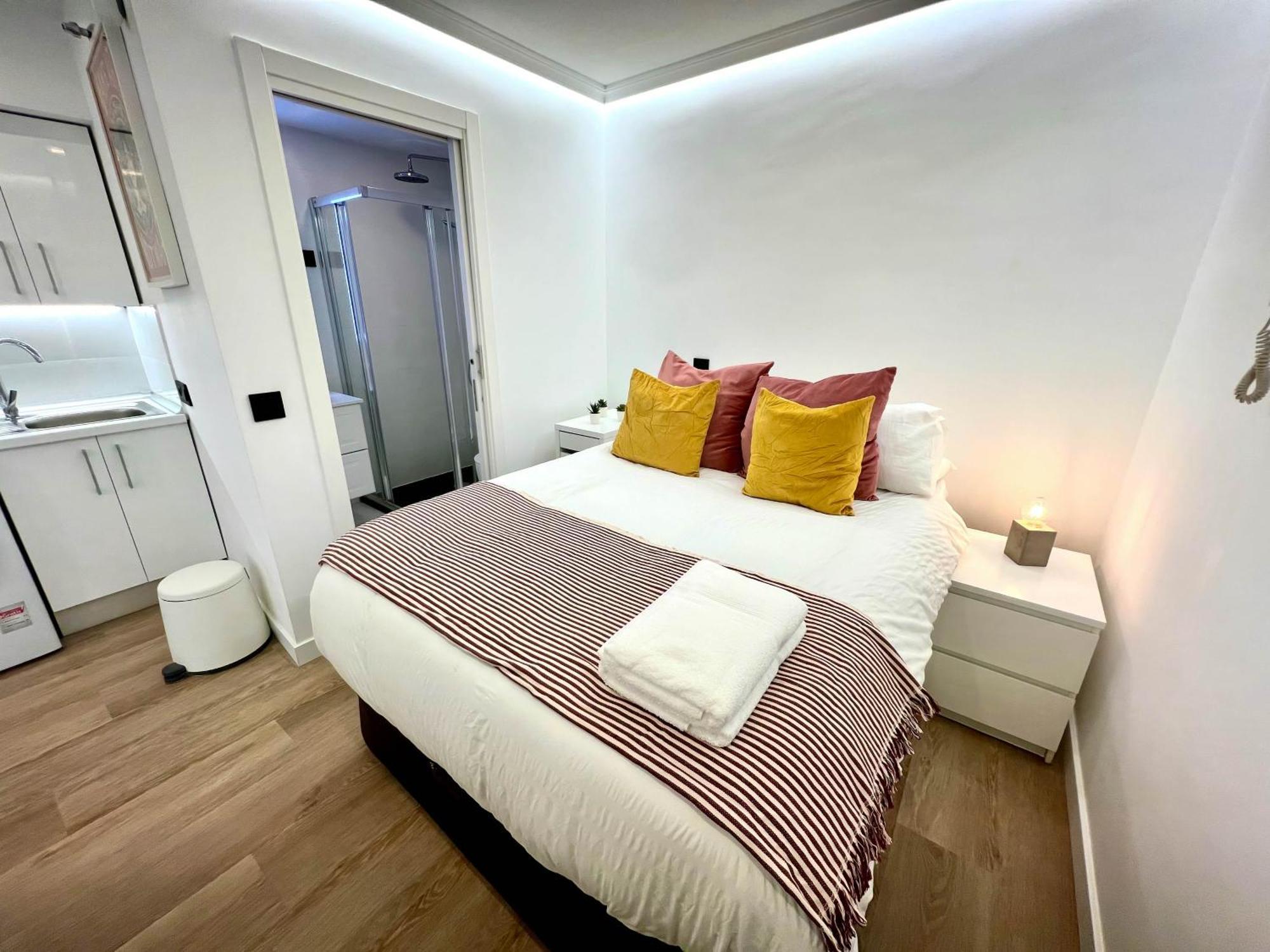 Apartment In The Heart Of Madrid-piso En Malasana Madrid