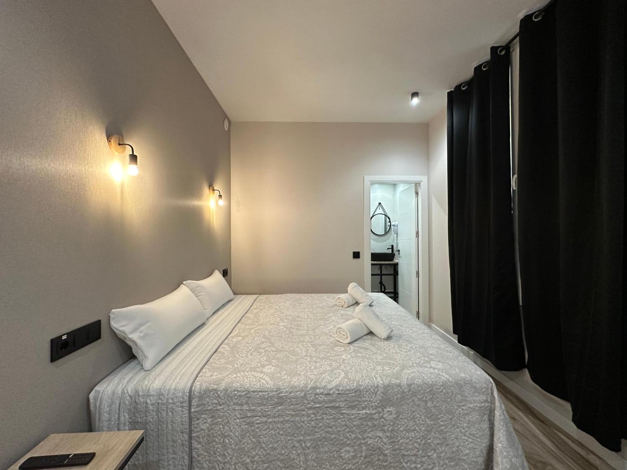 Cc Opera Guest house *