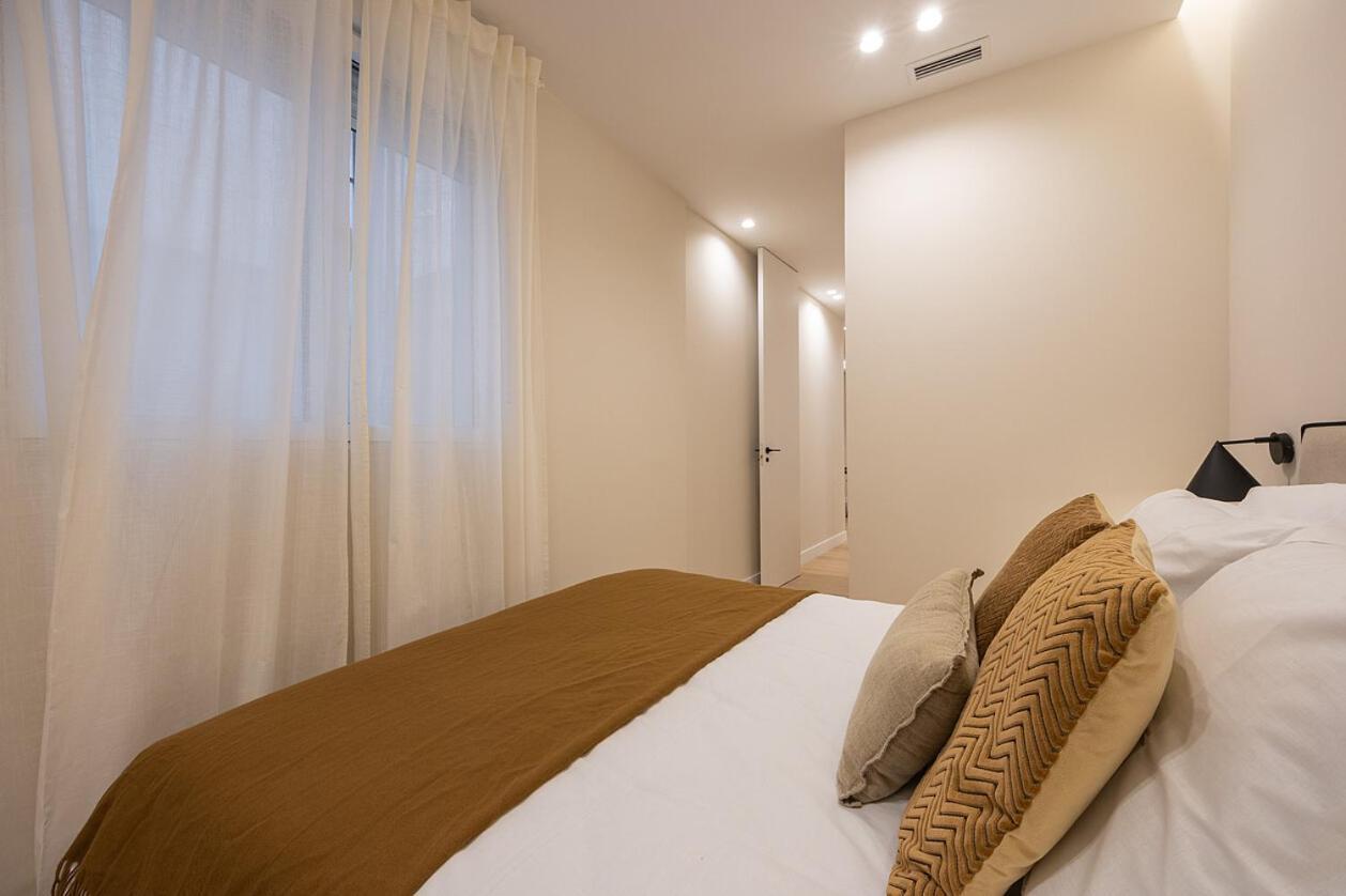 Gran Via Xv Calle De Conchas 4br 4bh Lejlighed