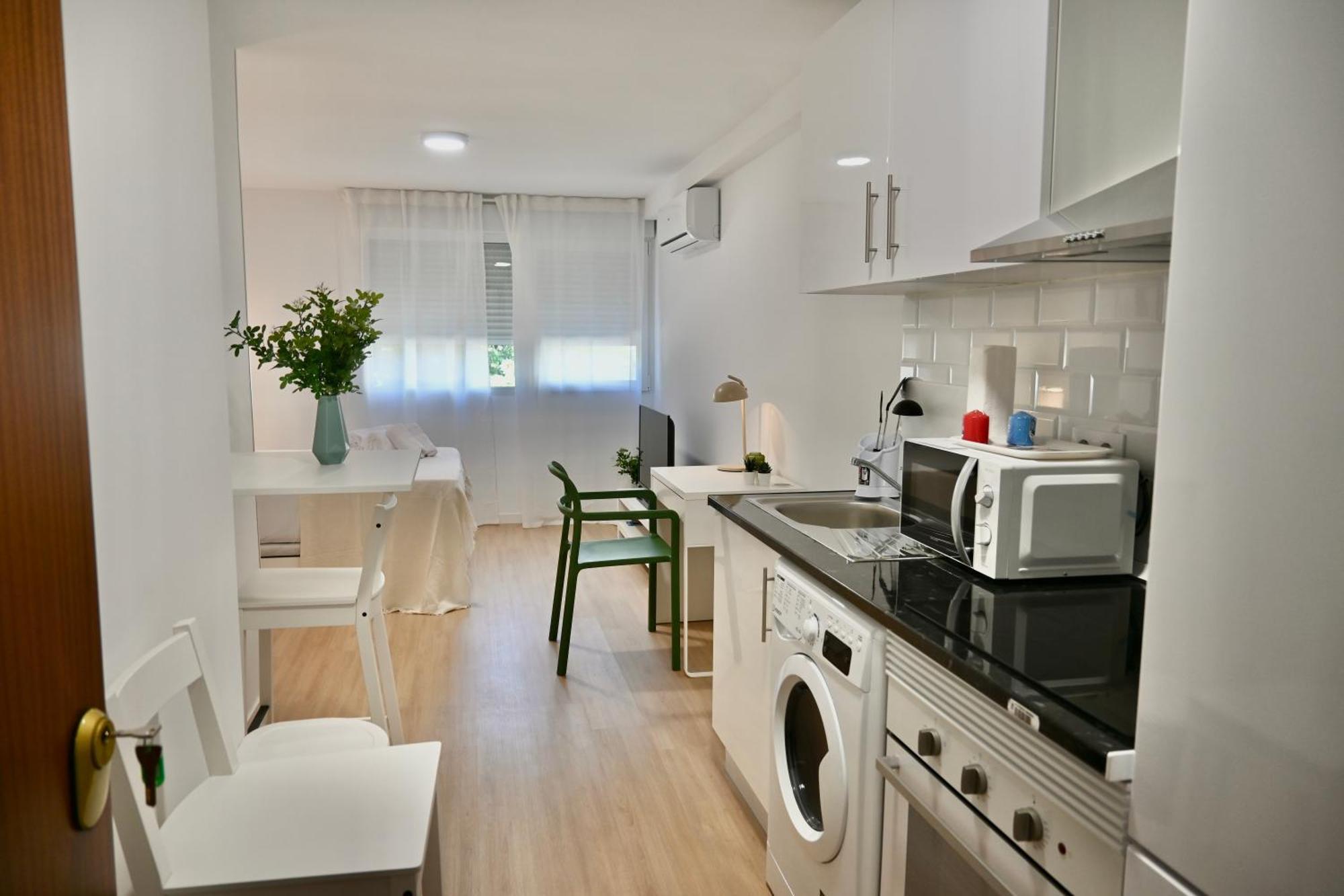 Apartment For Acogedor Temporal Tipo Estudio Cerca De La Plaza De Toros En Ventas Ale14be