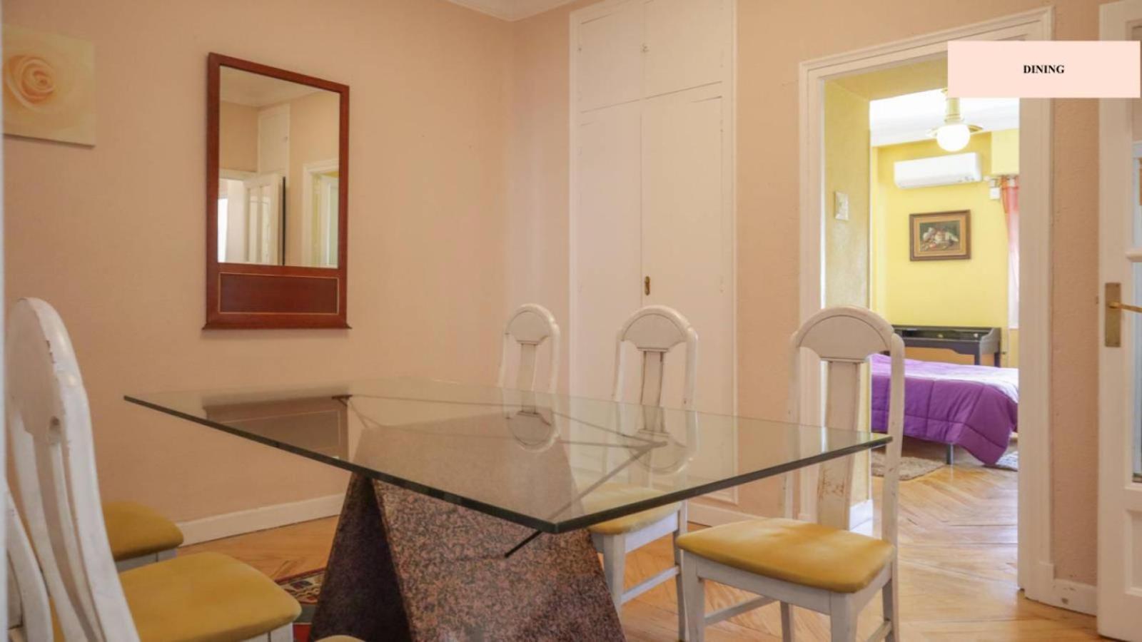 Business El Viso Apartment