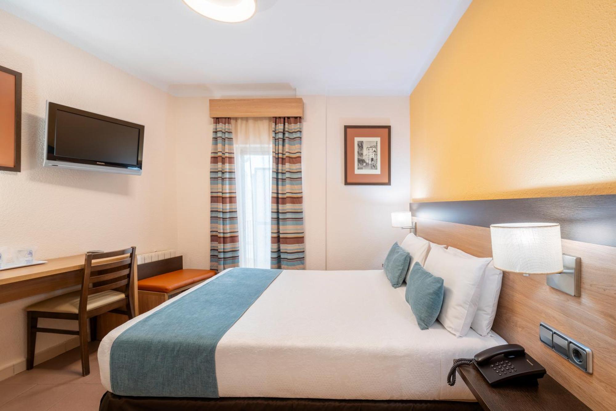 Guest house Ballesta 2*