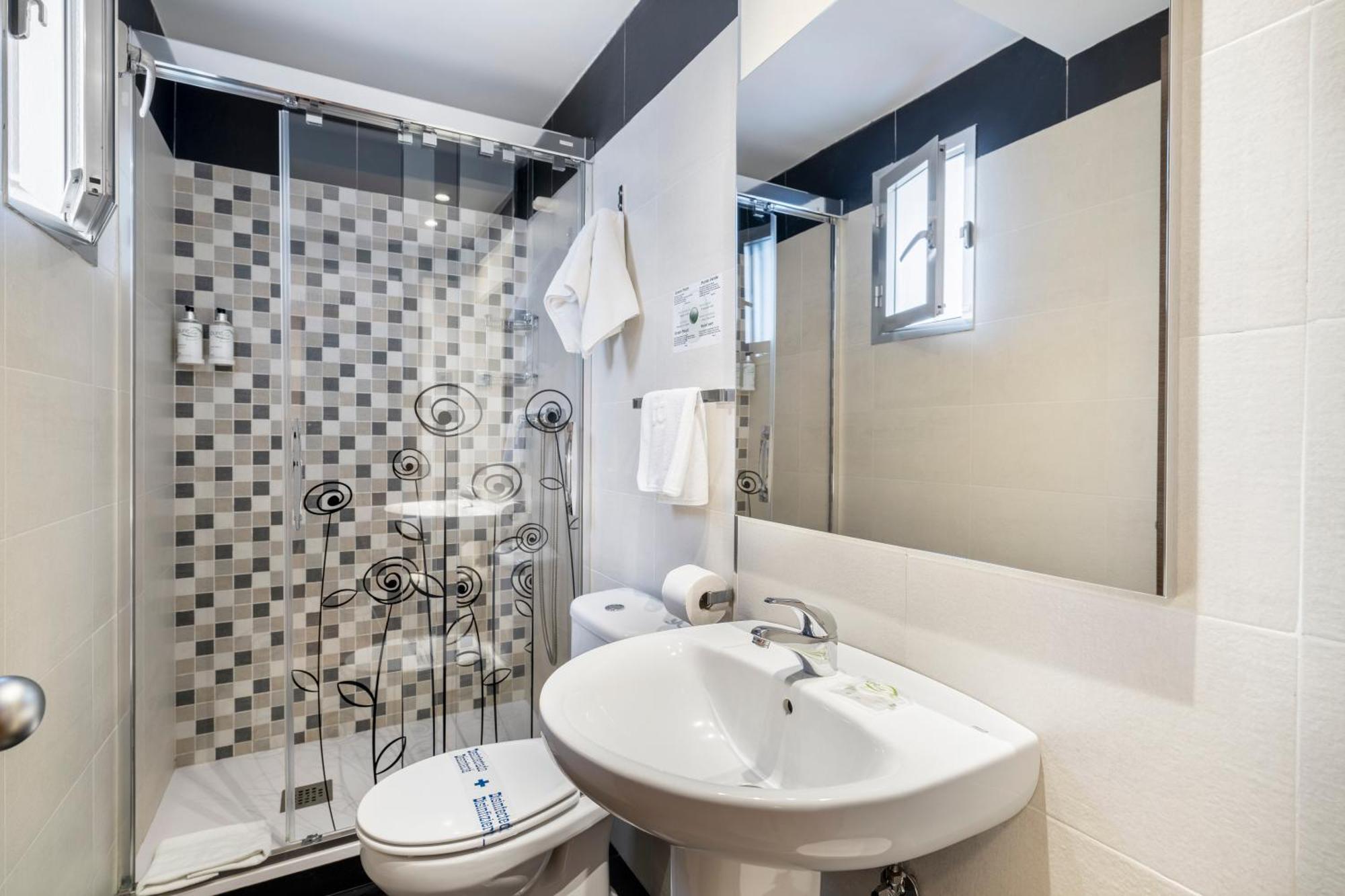 Guest house Ballesta 2*