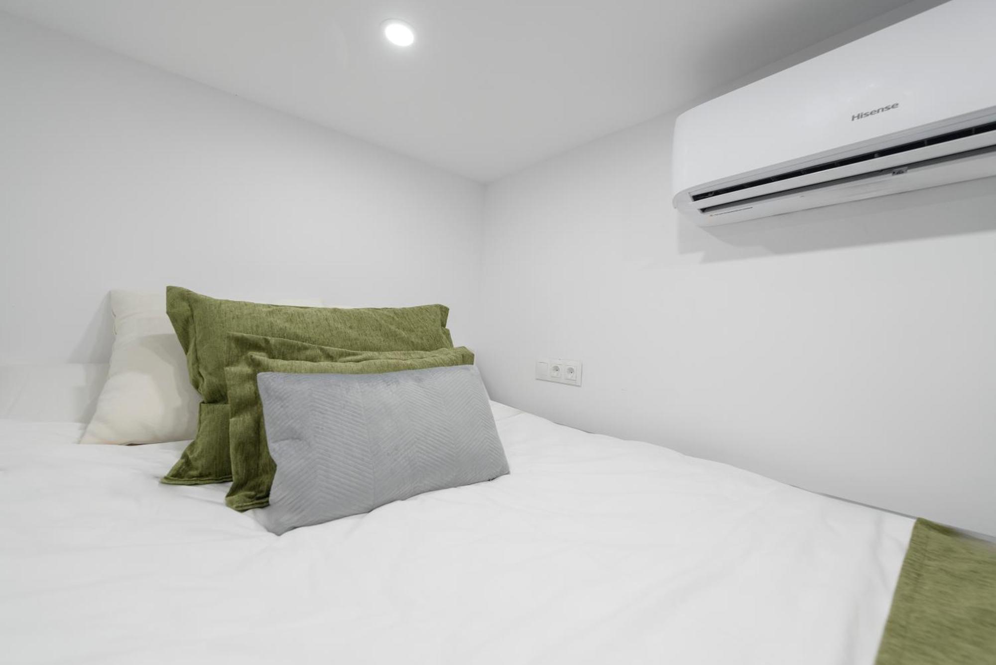 Apartment Palacio Real Downtown,by Monaro*****